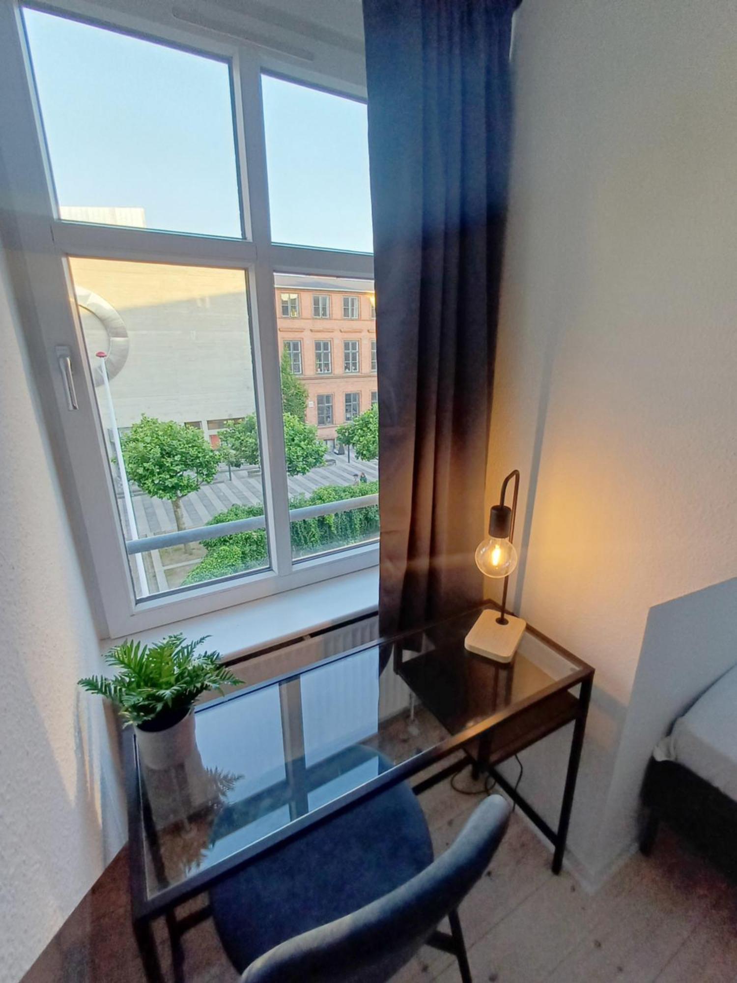 רנדרס Beautiful Double Room In The Center Of City מראה חיצוני תמונה